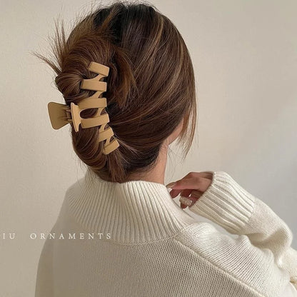 Women Hair Claw Clips Korea Coffee Beige Acrylic Large Hair Claw Hairpin Geometric Barrettes Crab Girl Headwear Hair Accessories.