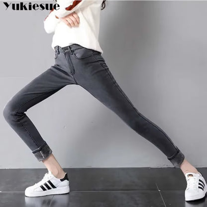 2022 Winter Jeans for Women High Waist Jeans Female Trousers Thickened Jeans Clothe Velvet Thick Warm Push up Mom Jeans Woman.
